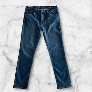 Banana Republic Traveler Jeans Mens 34x34 Slim Fit **NEW WITH TAGS**